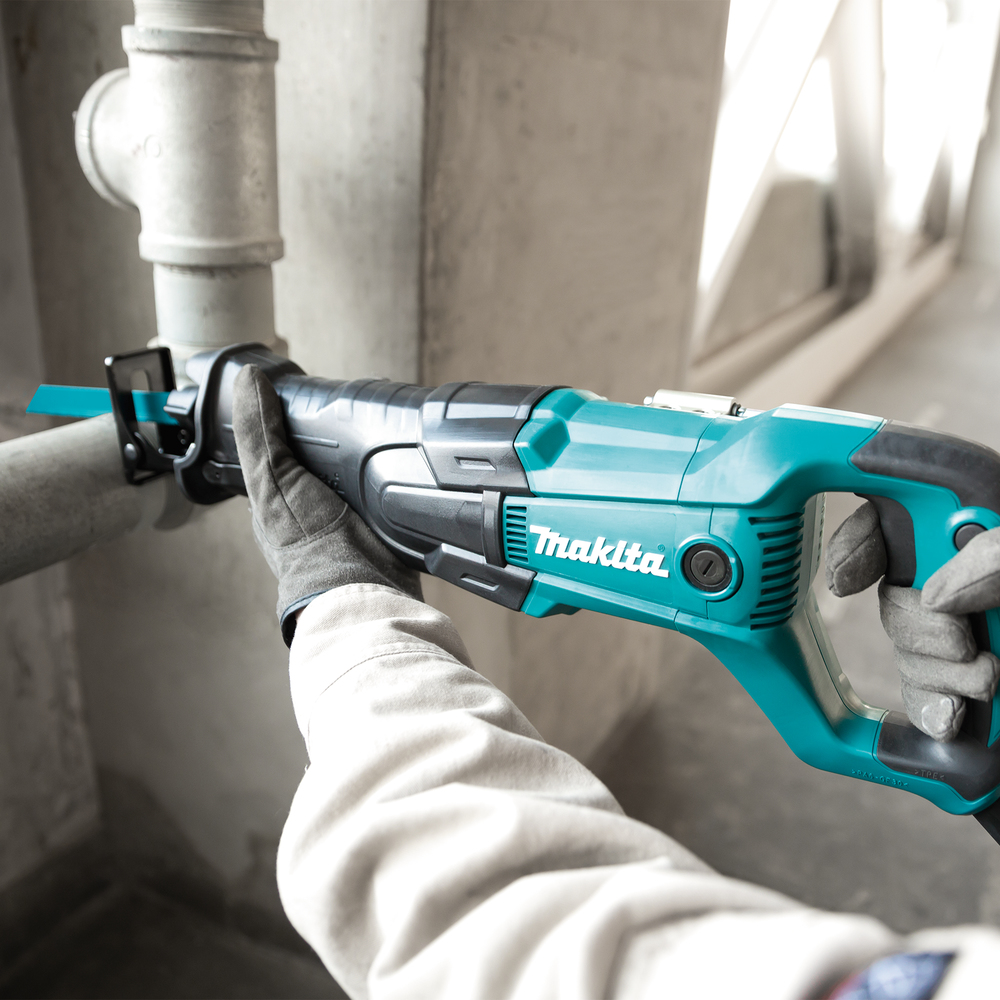 Пила сабельная Makita JR3061T