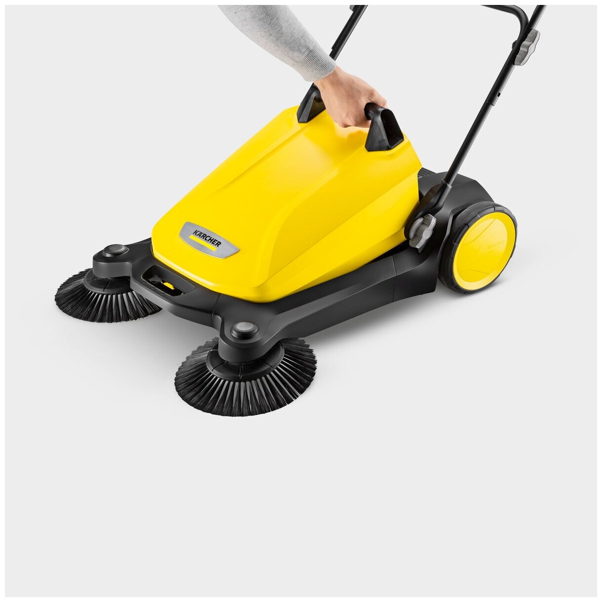 Подметальная машина KARCHER S 4 черный/желтый