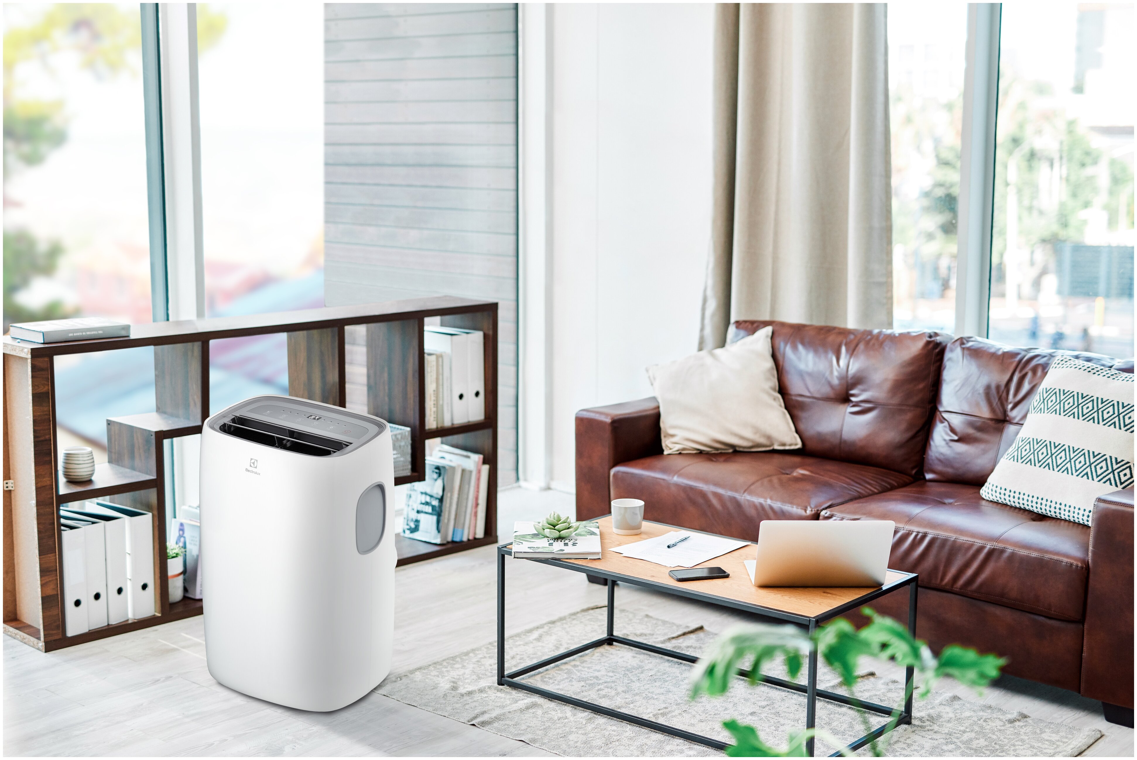 Мобильный кондиционер Electrolux EACM-08CL/N3, белый