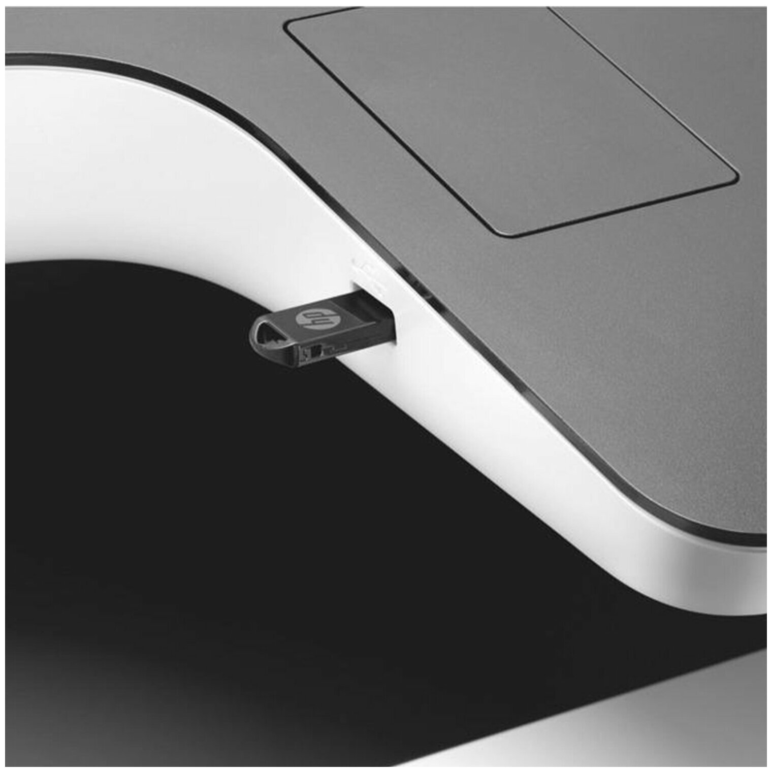 МФУ лазерное HP Color LaserJet Enterprise M578dn, белый/черный