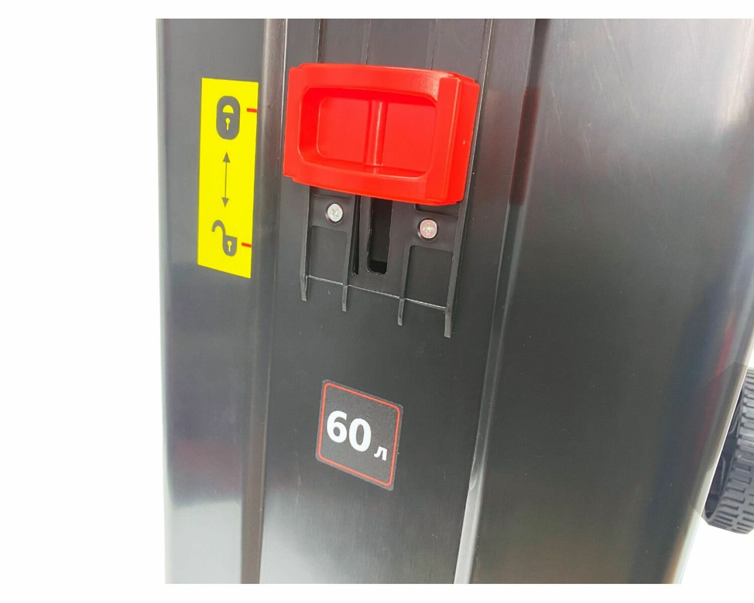 Измельчитель садовый электрический BRAIT BESH-300