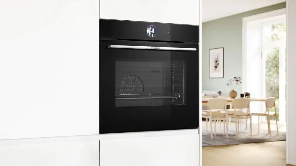 Духовой шкаф электрический Bosch HBG7361B1, черный