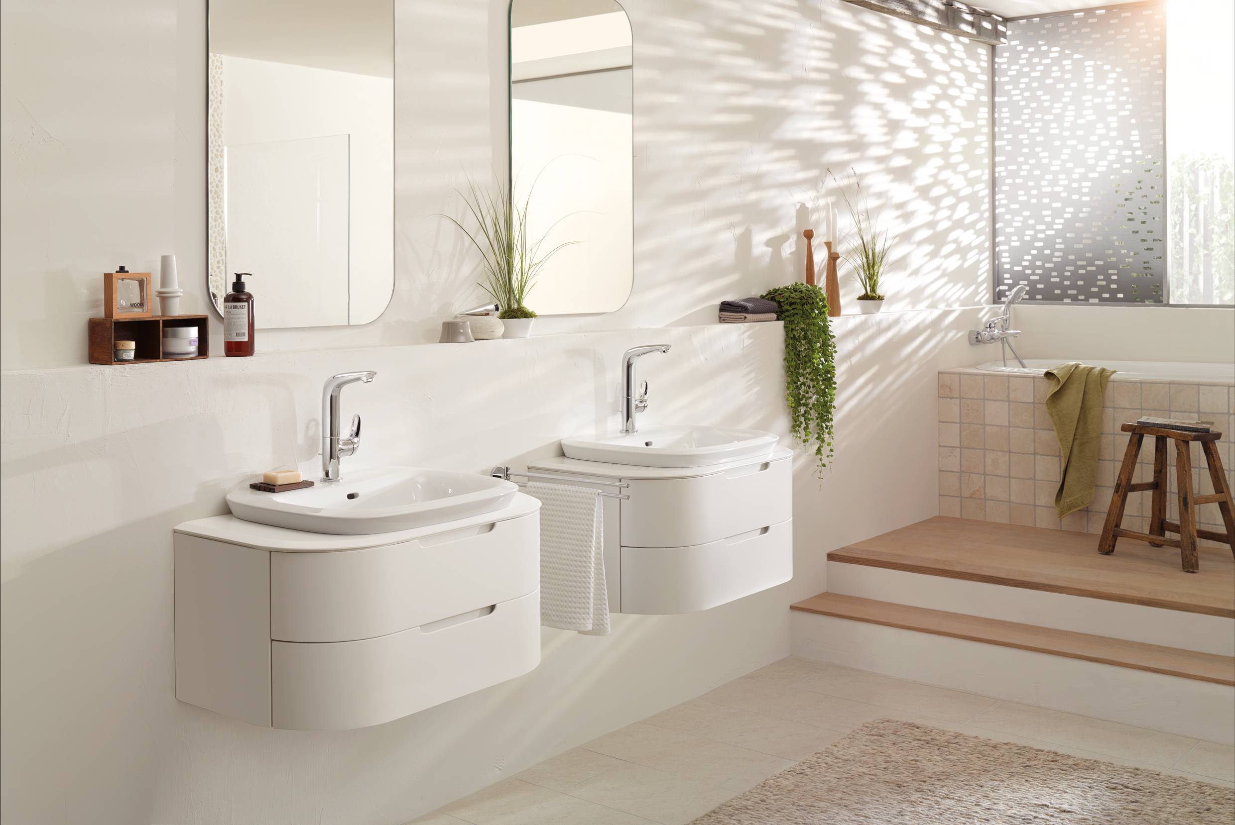 Смеситель для ванны с душем Grohe Eurostyle New 33591003, хром