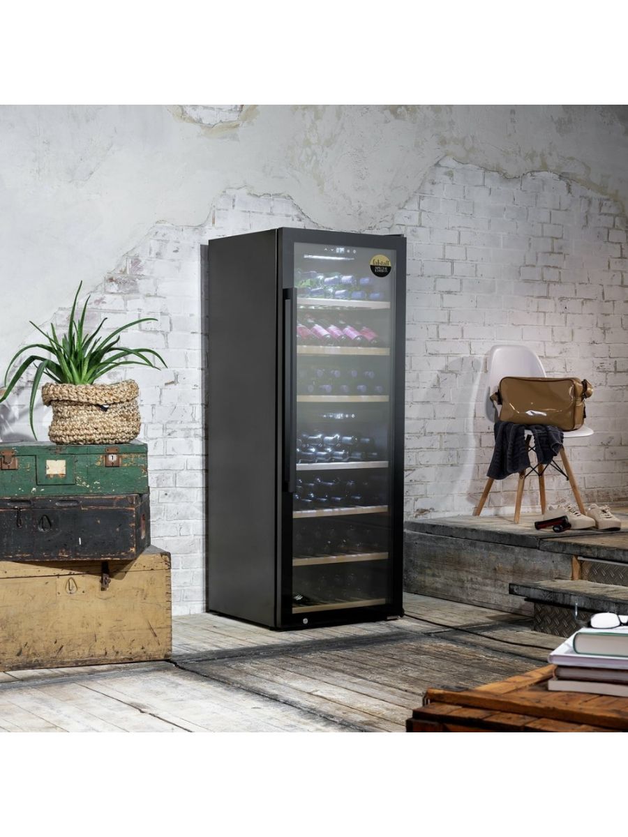 Винный шкаф Caso WineExclusive 126 Smart, черный