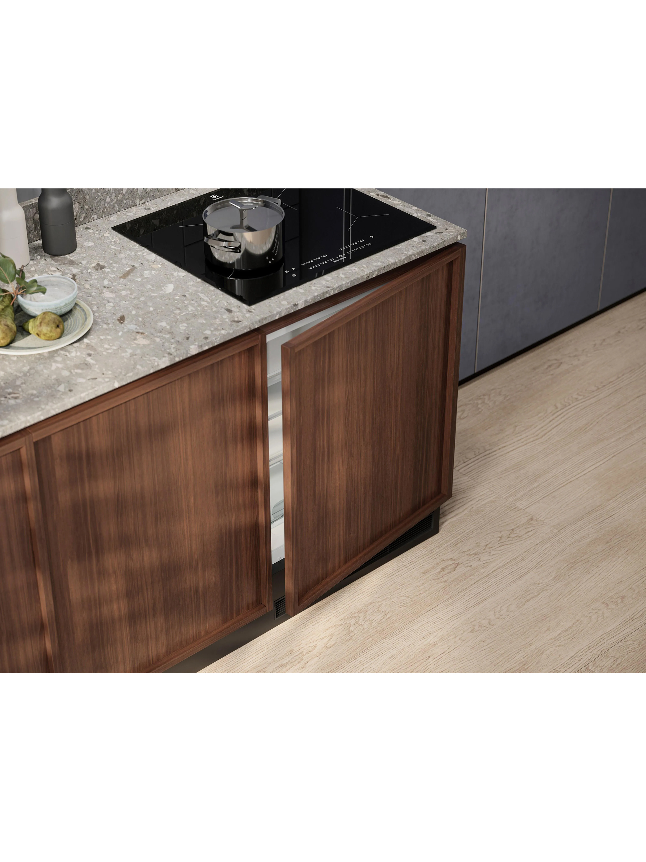 Холодильник встраиваемый Electrolux LXB2AE82S