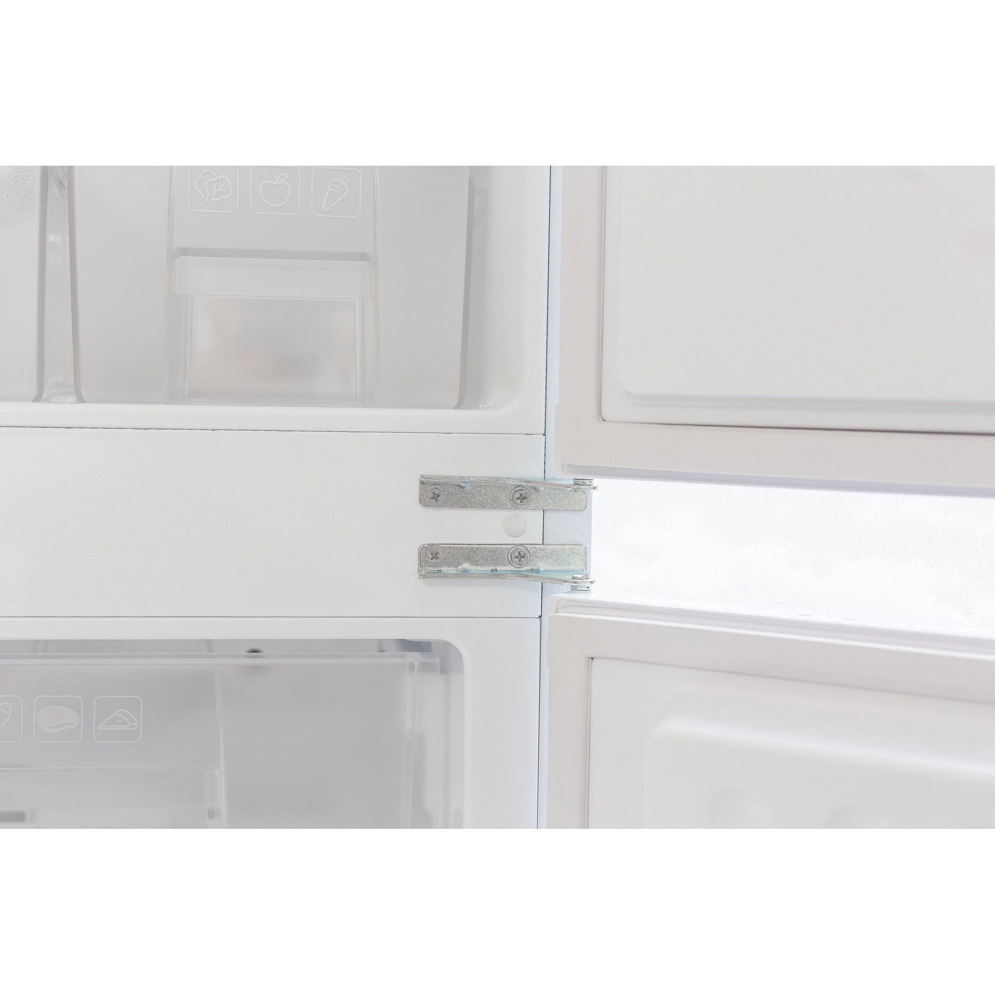 Холодильник встраиваемый SCANDILUX RBI255