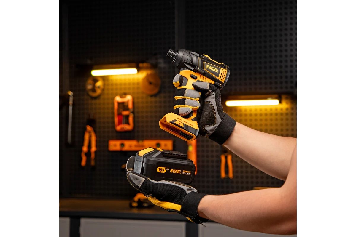 Винтоверт аккумуляторный Denzel CID-IB-200 (кейс, с 1 АКБ и ЗУ)