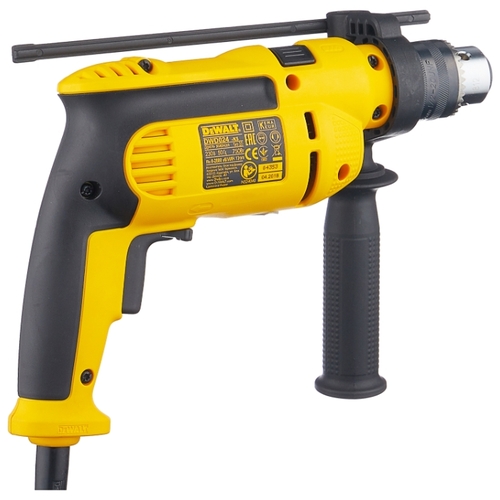 Дрель ударная DeWALT DWD024